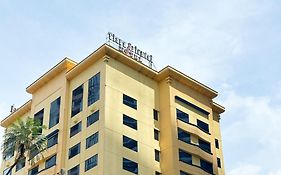 Tiara Oriental Hotel Makati Powered By Cocotel